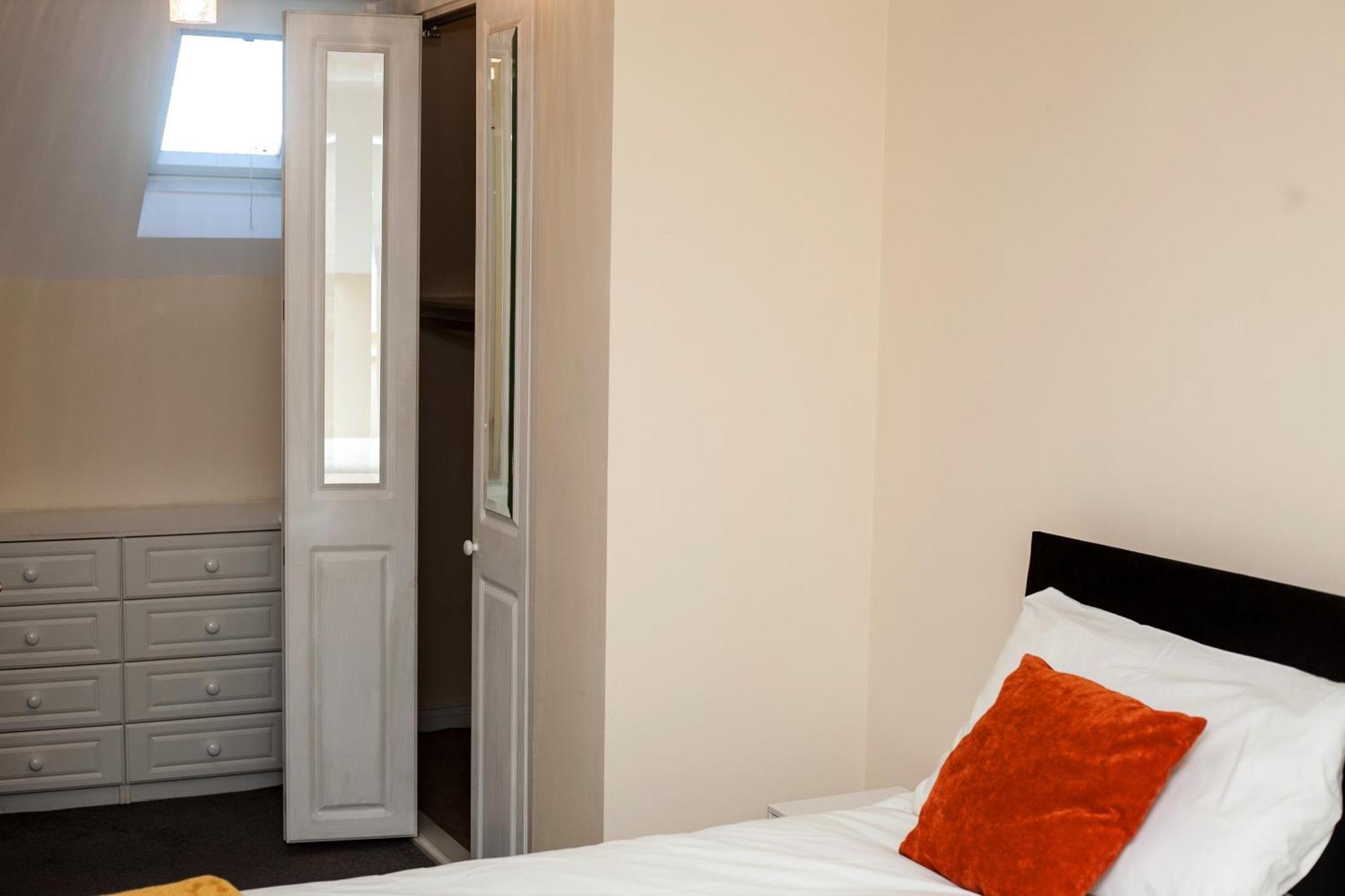 נונאיטון Avril Warwickshire Home Stay מראה חיצוני תמונה