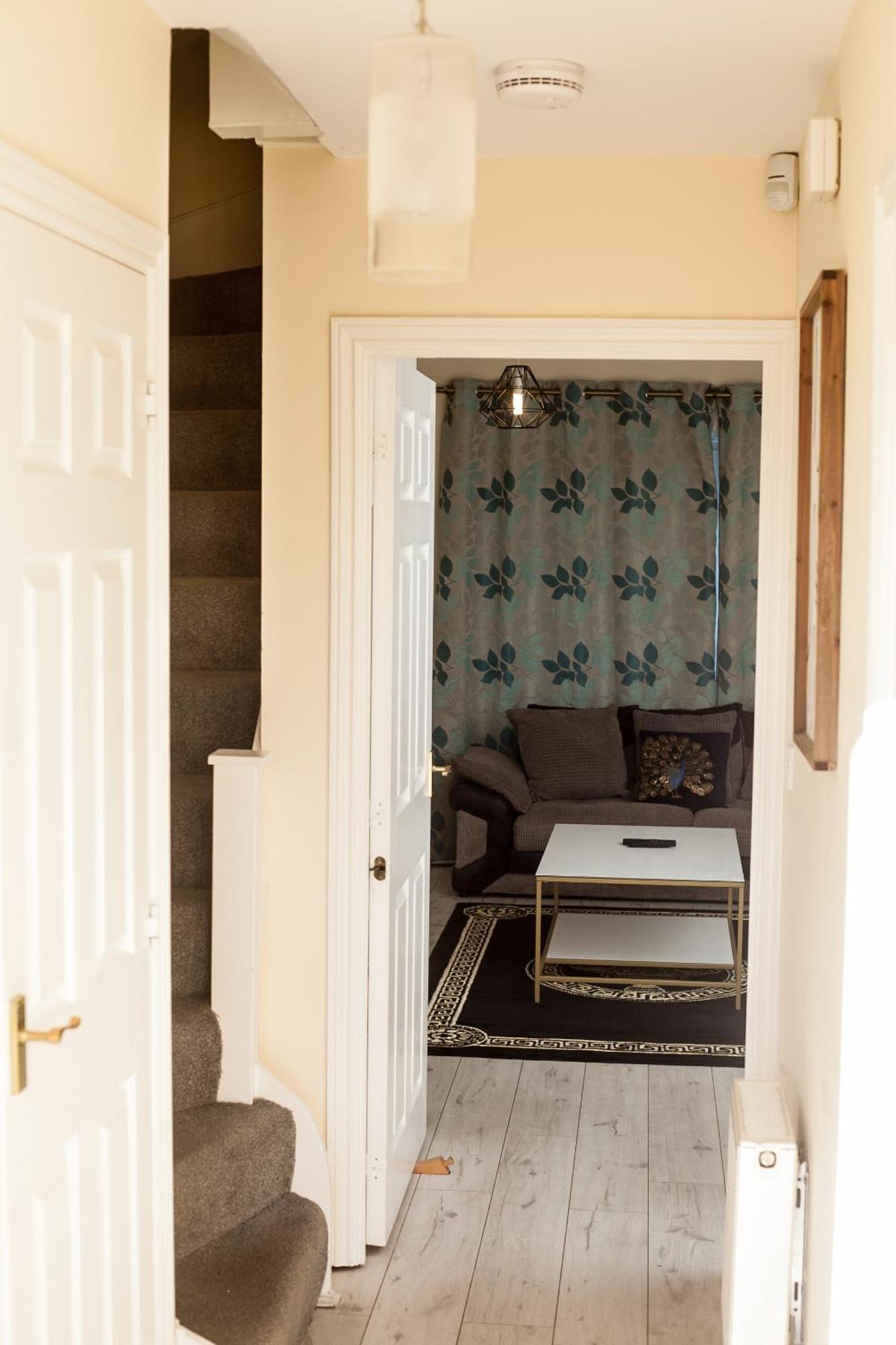 נונאיטון Avril Warwickshire Home Stay מראה חיצוני תמונה